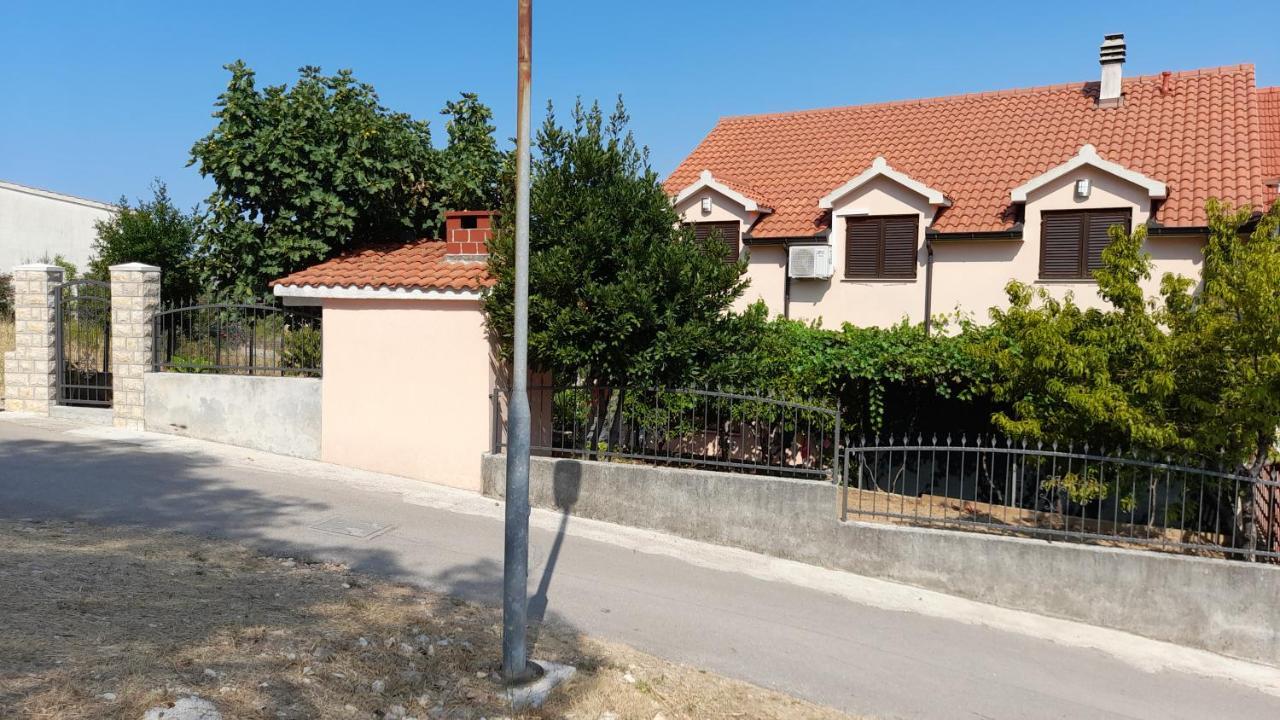 Apartmani A.Teskera Trogir Exterior photo