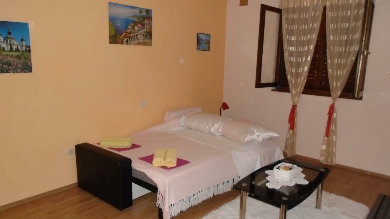 Apartmani A.Teskera Trogir Exterior photo