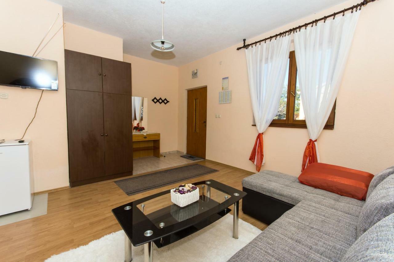 Apartmani A.Teskera Trogir Exterior photo