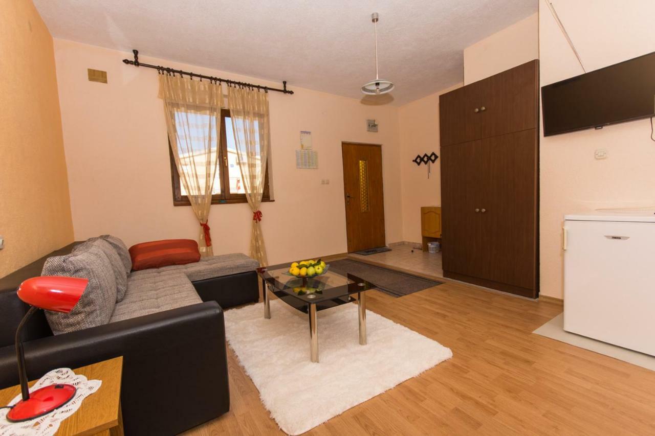 Apartmani A.Teskera Trogir Exterior photo