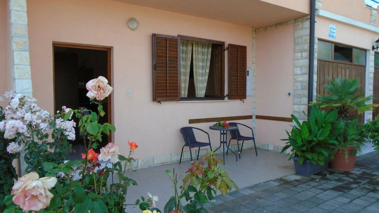 Apartmani A.Teskera Trogir Exterior photo